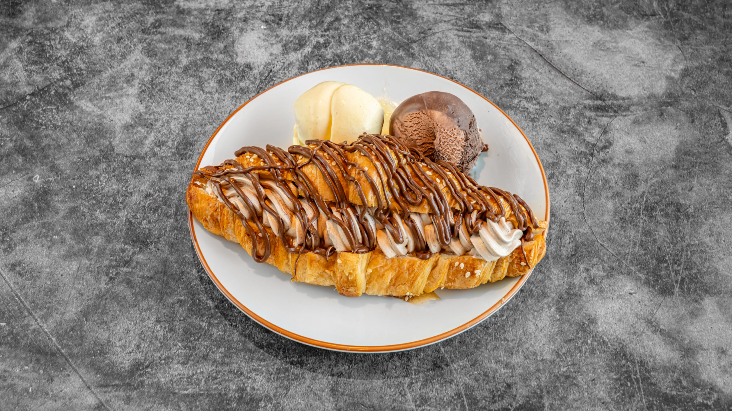 Nutella Croissant